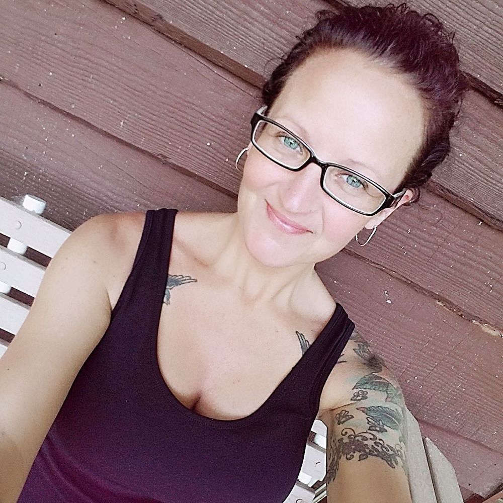 Meet your Posher, Angela